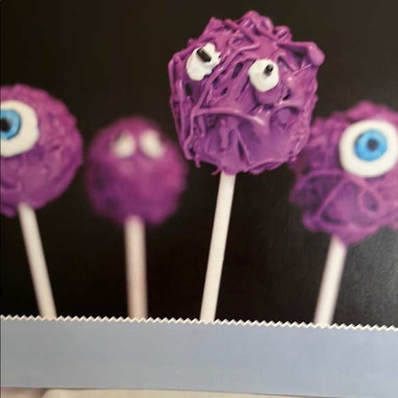 Cake Pops Recipe Book and more. - Picture 9 of 11